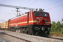 ജന്മദിനാഘോഷത്തിന് ഫോൺ പണയം വച്ചു, തിരിച്ചെടുക്കാൻ റെയിലുകള്‍ മോഷ്ടിച്ച 2 പേര്‍ കൊല്ലത്ത് പിടിയില്‍