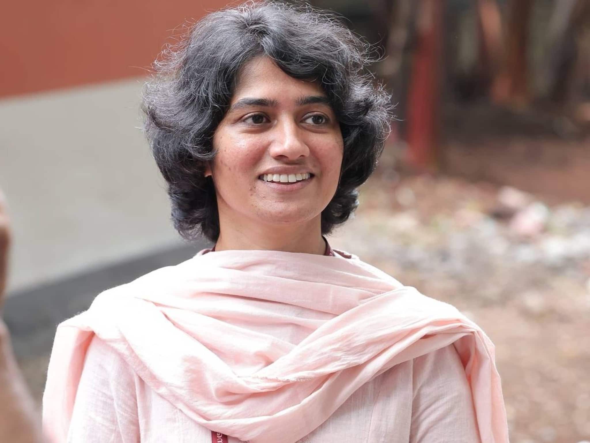 'അതിദാരിദ്ര്യനിർമാർജനം  ഭരണപരിപാടിയായിരുന്നില്ല; മനുഷ്യരുടെ ജീവിതവുമായി ചേർന്ന യാത്രയായിരുന്നു': ടി.വി അനുപമ