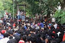 ചിന്നസ്വാമി സ്‌റ്റേഡിയം ദുരന്തം: ഉത്തരവാദിത്വം റോയല്‍ ചലഞ്ചേഴ്‌സ് ബെംഗളൂരുവിനെന്ന്  റിപ്പോര്‍ട്ട്‌