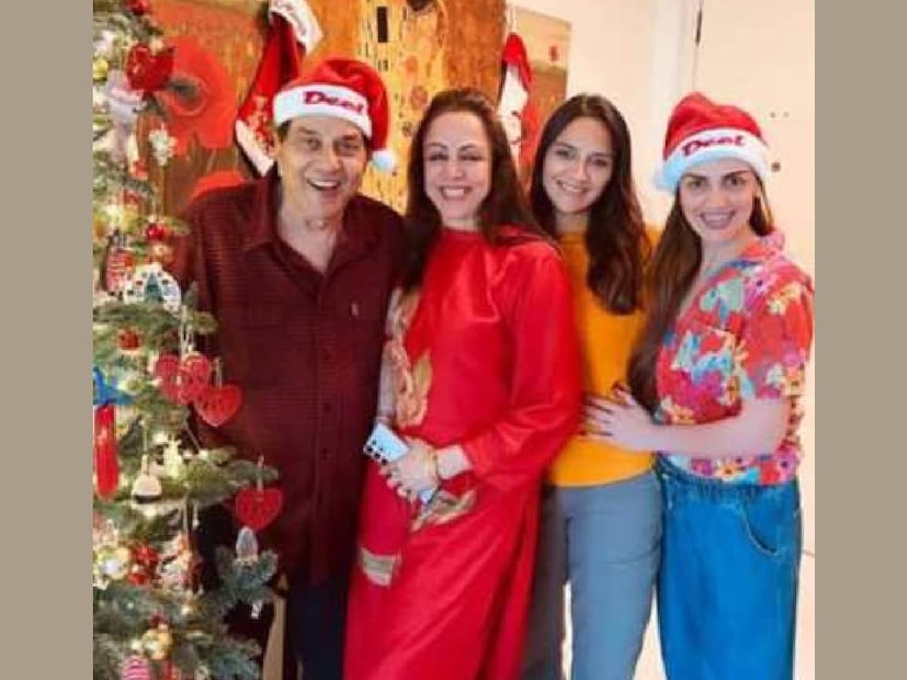 ഇവിടെയാണ് ഹേമമാലിനി, മക്കളായ ഇഷ ഡിയോൾ, അഹാന ഡിയോൾ എന്നിവരെ കണ്ടില്ല എന്ന് പലരും ശ്രദ്ധിച്ചത്. ഈ ചടങ്ങിൽ ഹേമയും മക്കളും പങ്കെടുത്തില്ല. ഇതേദിവസം തന്നെ ഹേമമാലിനിയുടെ വീട്ടിൽ നിന്നുള്ള ഒരു ചിത്രവും പുറത്തുവന്നു. അവരുടെ മുംബൈ വസതിയിൽ ഉപമുഖ്യമന്ത്രി അജിത്ത് പവാർ നേരിട്ടെത്തി അനുശോചനം അറിയിച്ചിരുന്നു. ലളിതമായ ഒരു വെള്ള സ്യൂട്ട് ധരിച്ചുനിന്ന ഹേമമാലിനിയുടെ മുഖത്തു തളംകെട്ടി നിന്ന ദുഃഖം ചിത്രം പുറത്തുവന്നതും പലരും ശ്രദ്ധിച്ചു