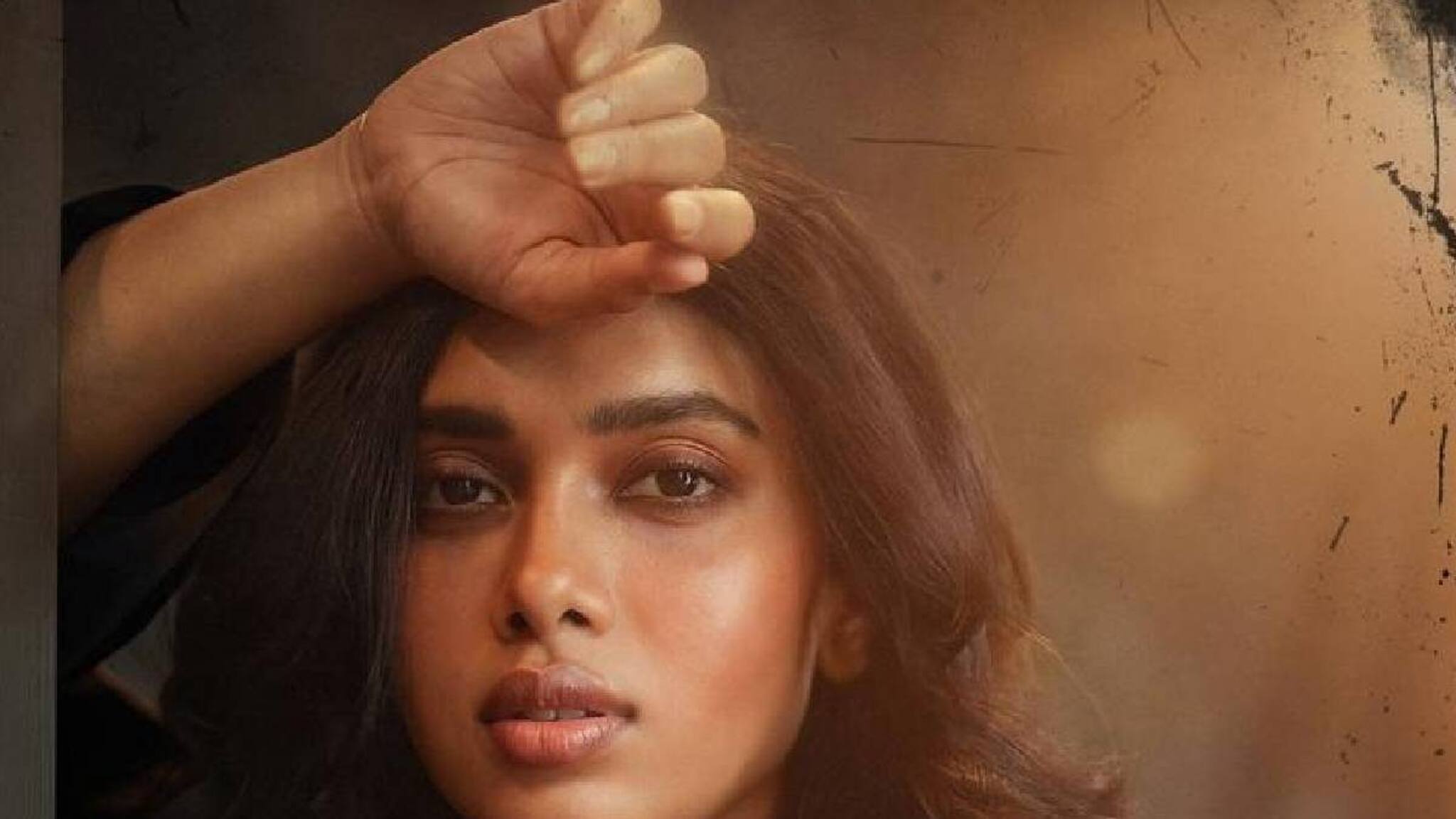 തമിഴ്നാടിന്റെ മണ്ണിൽ നിന്നും പെപ്പെക്ക് നായിക; 'കാട്ടാളൻ' നായികയായി ദുഷാര വിജയൻ