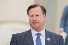 എച്ച്-1ബി വിസ വലിയ തട്ടിപ്പെന്ന് സാമ്പത്തികശാസ്ത്രജ്ഞന്‍; ചെന്നൈയ്ക്ക് മാത്രം 2.20 ലക്ഷം വിസ!