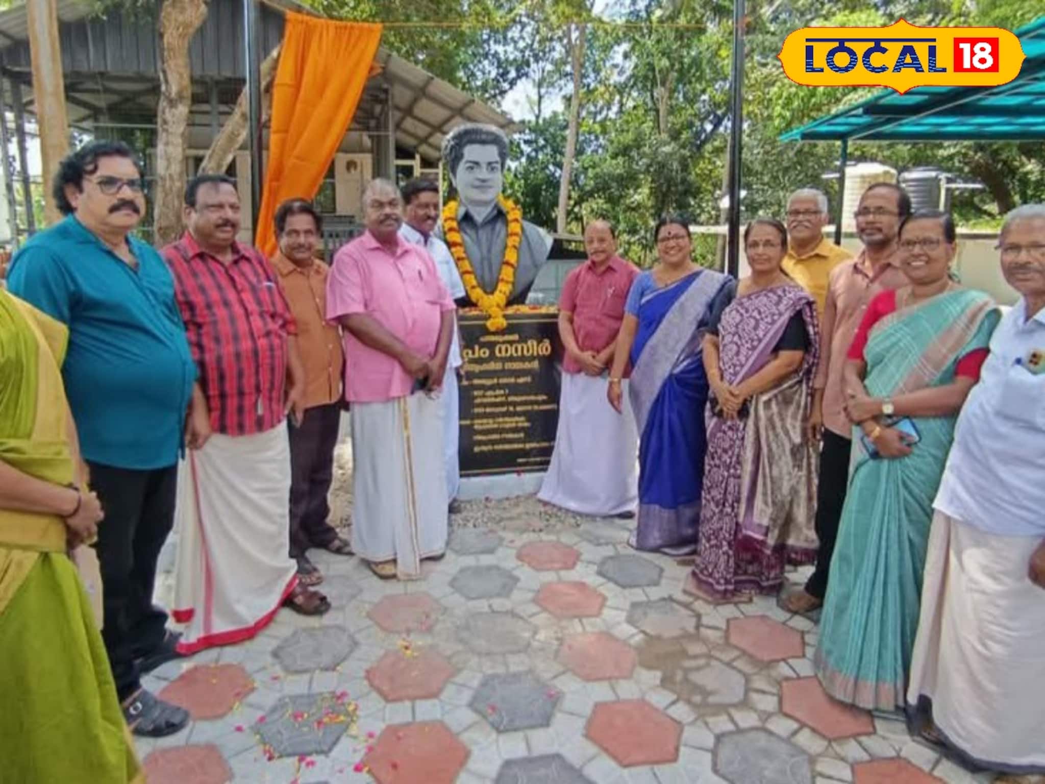 നിത്യഹരിത നായകൻ്റെ പ്രതിമ ജന്മനാട്ടിൽ അനാച്ഛാദനം ചെയ്തു, പ്രേംനസീറിൻ്റെ സ്മരണാർത്ഥം ഓപ്പൺ സ്റ്റേജും ഒരുങ്ങുന്നു