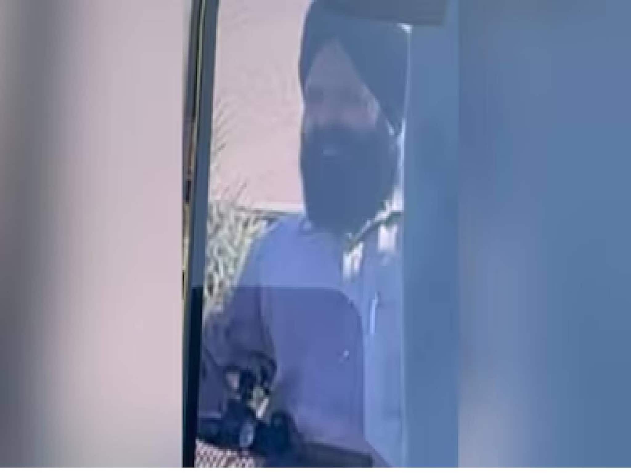 കാനഡയില്‍ പേരക്കുട്ടിയെ കാണാൻ പോയ ഇന്ത്യക്കാരന് വിദ്യാര്‍ത്ഥിനികളെ ശല്യപ്പെടുത്തിയതിന് ജയില്‍ ശിക്ഷ; നാടുകടത്തും