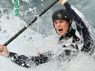 കര്ട്ട്സ് ആഡംസ് റോസെന്റല്സ് കര്ട്ട്സ് ആഡംസ് റോസെന്റല്സ്