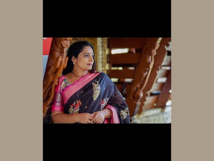 ഈ ബന്ധം ഒരു വർഷവും ഏതാനും മാസങ്ങളും കൂടി കഴിഞ്ഞതോടു കൂടിയാണ് അവസാനിച്ചത്. ഓഗസ്റ്റ് മാസം മുതൽ താൻ സിംഗിൾ ആണെന്ന് മീര ഇൻസ്റ്റഗ്രാം പോസ്റ്റിൽ കുറിച്ചു. വിവാഹം കഴിഞ്ഞ നാൾ മുതൽ വളരെയേറെ ട്രോളുകൾക്ക് വിധേയരായവരാണ് മീര വാസുദേവനും വിപിൻ പുതിയങ്കവും. മീരയെക്കാൾ വിപിന് പ്രായം കുറവെന്ന് പലരും ആക്ഷേപിച്ചുവെങ്കിലും, ഇതിന് കൃത്യമായ ഒരുതരം ഇനിയും എവിടെയും കണ്ടെത്താൻ കഴിയില്ല. ഈ വിഷയത്തിൽ അവർ രണ്ടുപേരും എവിടെയും പ്രതികരിച്ചില്ല (തുടർന്ന് വായിക്കുക)