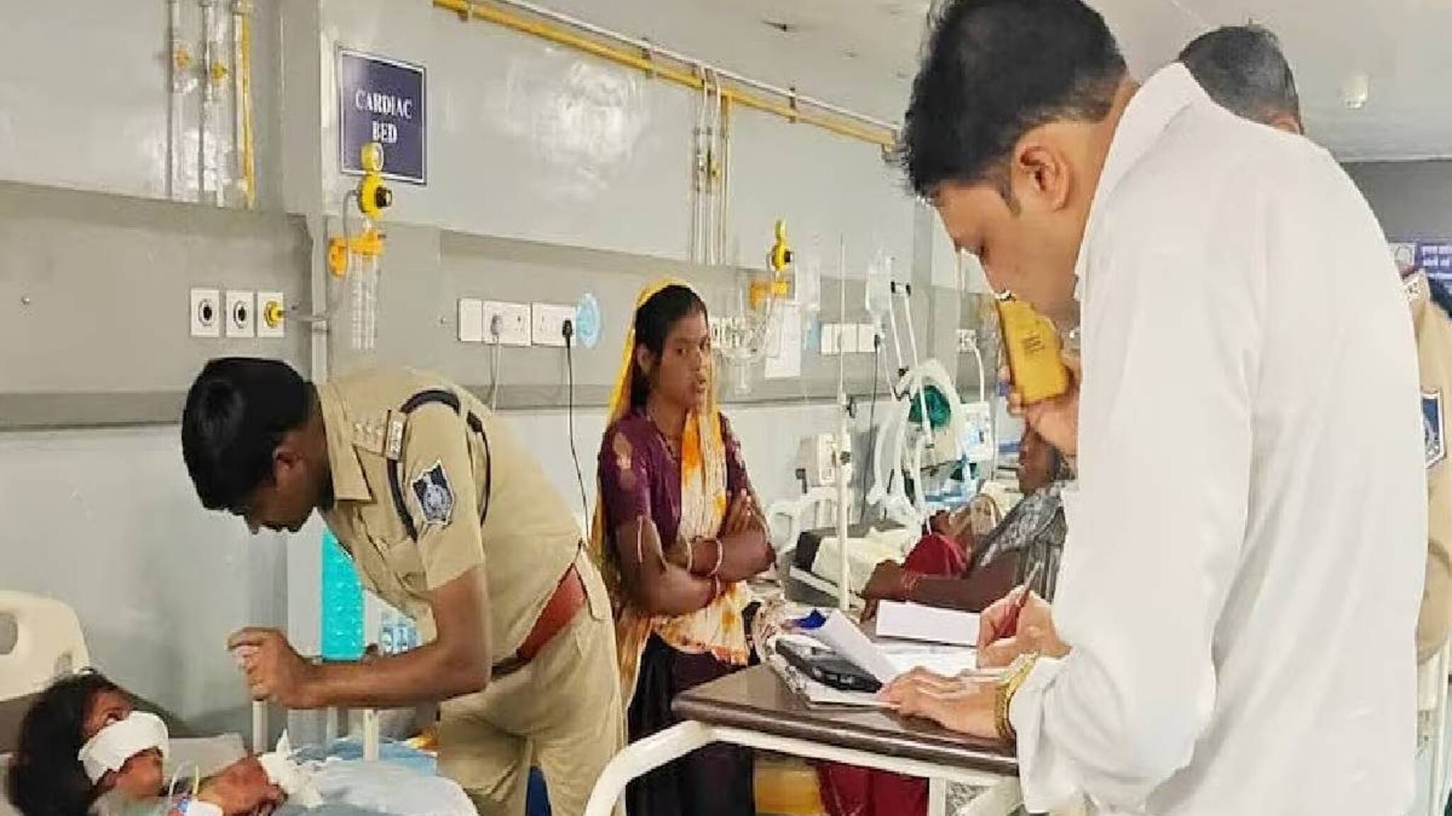 വിവാ​ഹമോചനം ആവശ്യപ്പെട്ട ഭാര്യയുടെ മൂക്ക് ഭർത്താവ് മുറിച്ചു