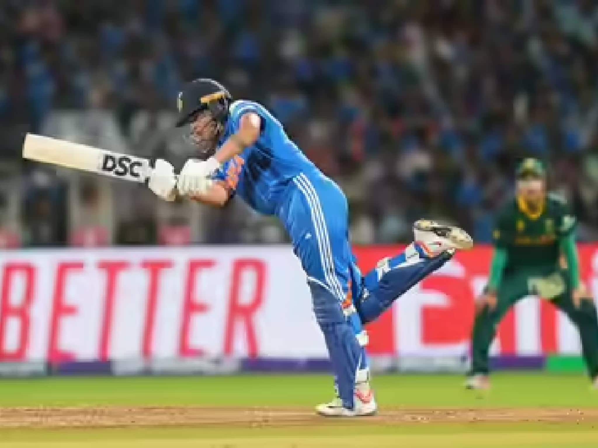 ലോകകപ്പ് ടീമില്‍ നിന്ന് മാറ്റിനിർത്തി; ഫൈനലില്‍ പകരക്കാരിയായെത്തി; വിജയത്തിന് മൂലക്കല്ലായ ഷെഫാലി വര്‍മയുടെ 87 റണ്‍സ്‌