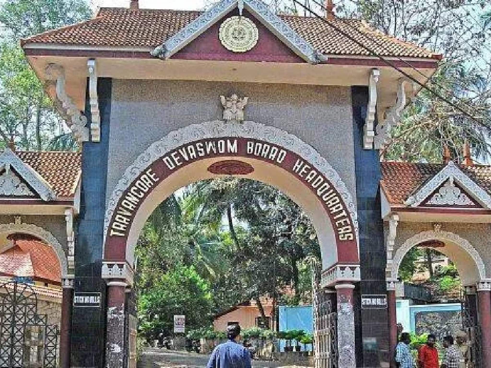 തിരുവിതാംകൂർ ദേവസ്വം ബോർഡ്; വിവാദങ്ങൾക്കപ്പുറം പ്രവർത്തനം എങ്ങനെ?