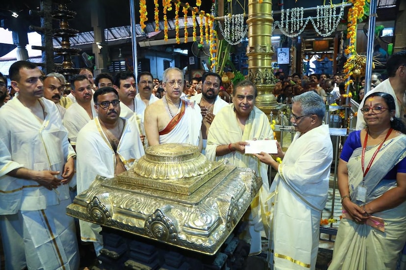 Mukesh Ambani , Mukesh Ambani Guruvayur Temple visit, Mukesh Ambani donation Guruvayur, Guruvayur Devaswom hospital donation, Reliance Chairman Mukesh Ambani Kerala, Mukesh Ambani 15 crore check Guruvayur, മുകേഷ് അംബാനി , മുകേഷ് അംബാനി ഗുരുവായൂർ ക്ഷേത്ര സന്ദർശനം, മുകേഷ് അംബാനി സംഭാവന ഗുരുവായൂർ, ഗുരുവായൂർ ദേവസ്വം ആശുപത്രി സംഭാവന, റിലയൻസ് ചെയർമാൻ മുകേഷ് അംബാനി കേരളം, മുകേഷ് അംബാനി 15 കോടി ചെക്ക് ഗുരുവായൂർ, Guruvayur Temple darshan Mukesh Ambani, Guruvayur Devaswom Multi Speciality Hospital, Vantara Wildlife Care Guruvayur elephants, Mukesh Ambani charity Kerala, Dr. V K Vijayan Devaswom Chairman, ഗുരുവായൂർ ക്ഷേത്ര ദർശനം മുകേഷ് അംബാനി, ഗുരുവായൂർ ദേവസ്വം മൾട്ടി സ്പെഷ്യാലിറ്റി ഹോസ്പിറ്റൽ, വൻ്റ വൈൽഡ് ലൈഫ് കെയർ ഗുരുവായൂർ ആനകൾ, മുകേഷ് അംബാനി ചാരിറ്റി കേരള, ഡോ. വി കെ വിജയൻ ദേവസ്വം ചെയർമാൻ