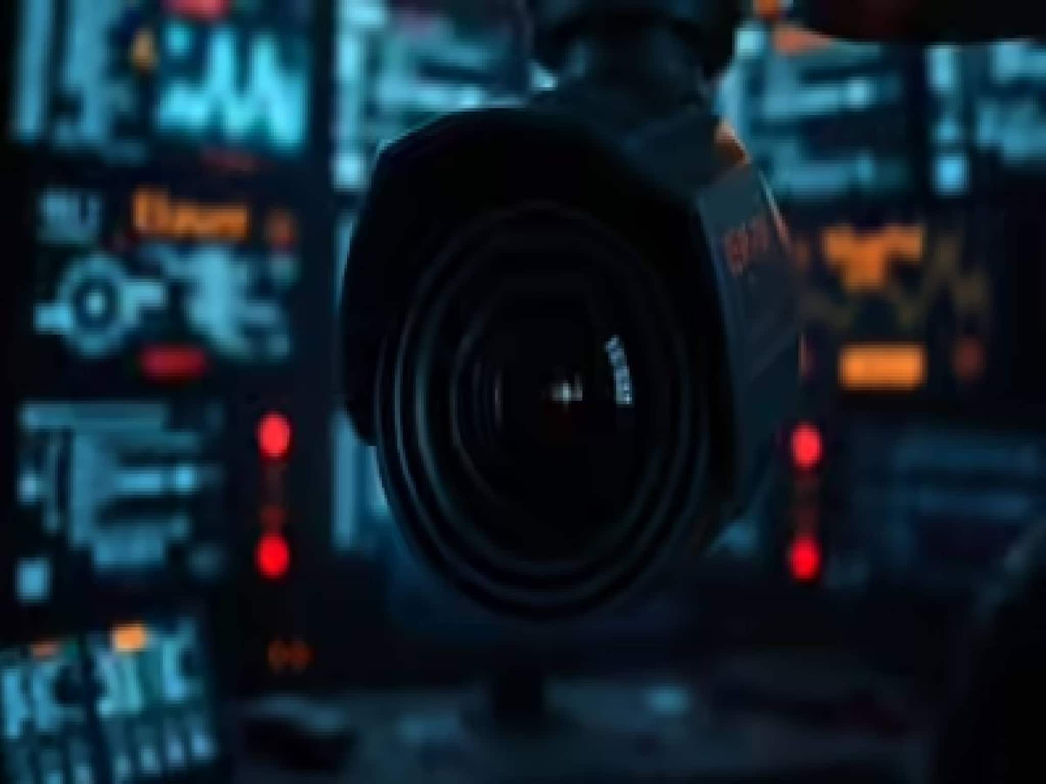 തമിഴ്നാട്ടിൽ 6000 സ്ത്രീകൾ താമസിക്കുന്ന ഹോസ്റ്റലിലെ ടോയ്ലറ്റിൽ ഒളിക്യാമറ വെച്ച യുവതിയും കാമുകനും അറസ്റ്റിൽ