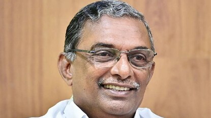 എ പത്മകുമാർ എ പത്മകുമാർ