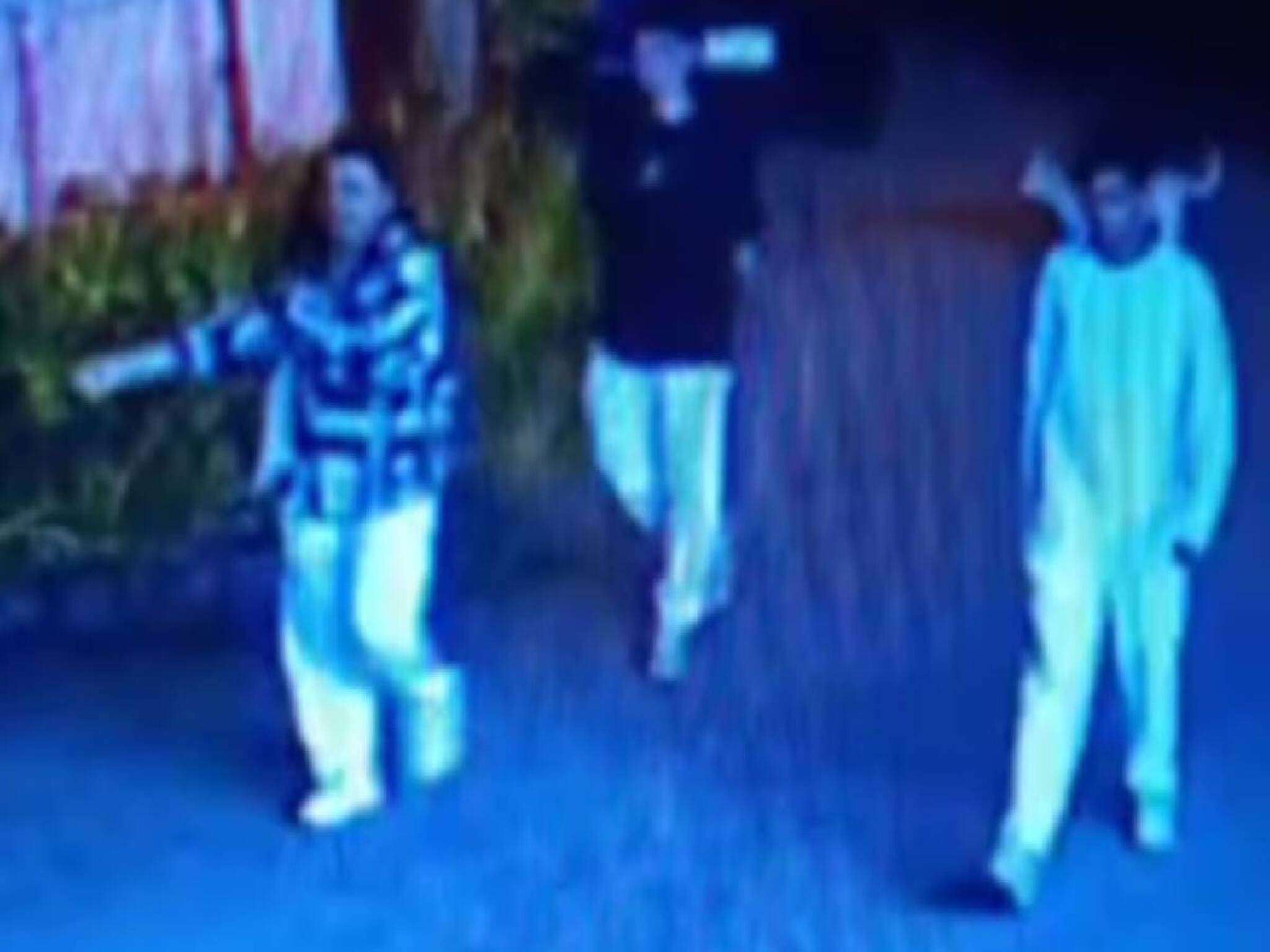 ബാറിൽ മദ്യപാനത്തിനിടെ തർക്കം;മാരകായുധങ്ങളുമായി അതിക്രമം നടത്തിയ യുവതിയടക്കം മൂന്ന് പേർ പിടിയിൽ