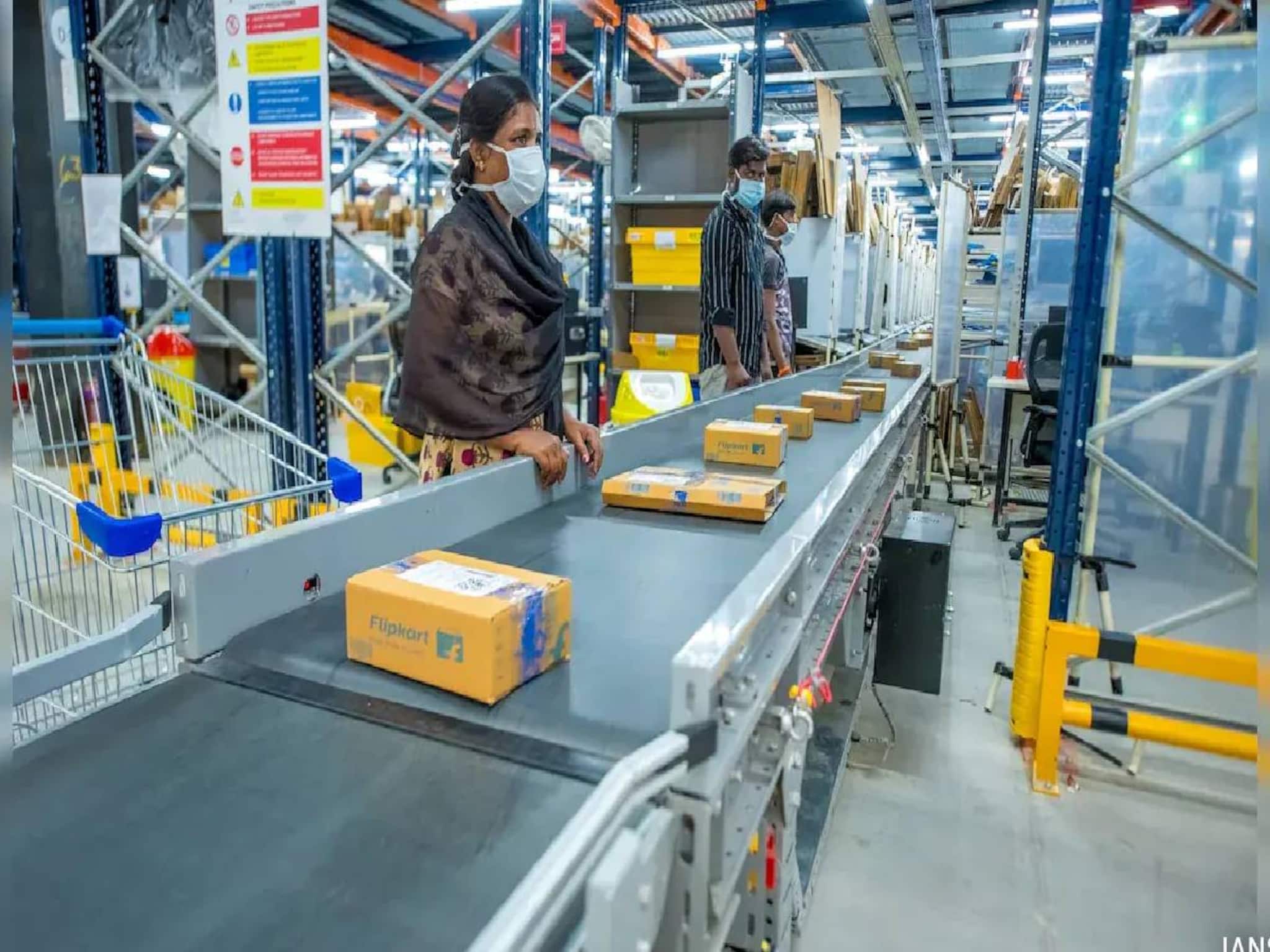 കൊച്ചിയിൽ ഫ്ലിപ്കാർട്ടിനെ കബളിപ്പിച്ച് 1.61 കോടി രൂപയുടെ മൊബൈൽ ഫോൺ തട്ടിയെടുത്ത 5 പേർക്കെതിരെ കേസ്