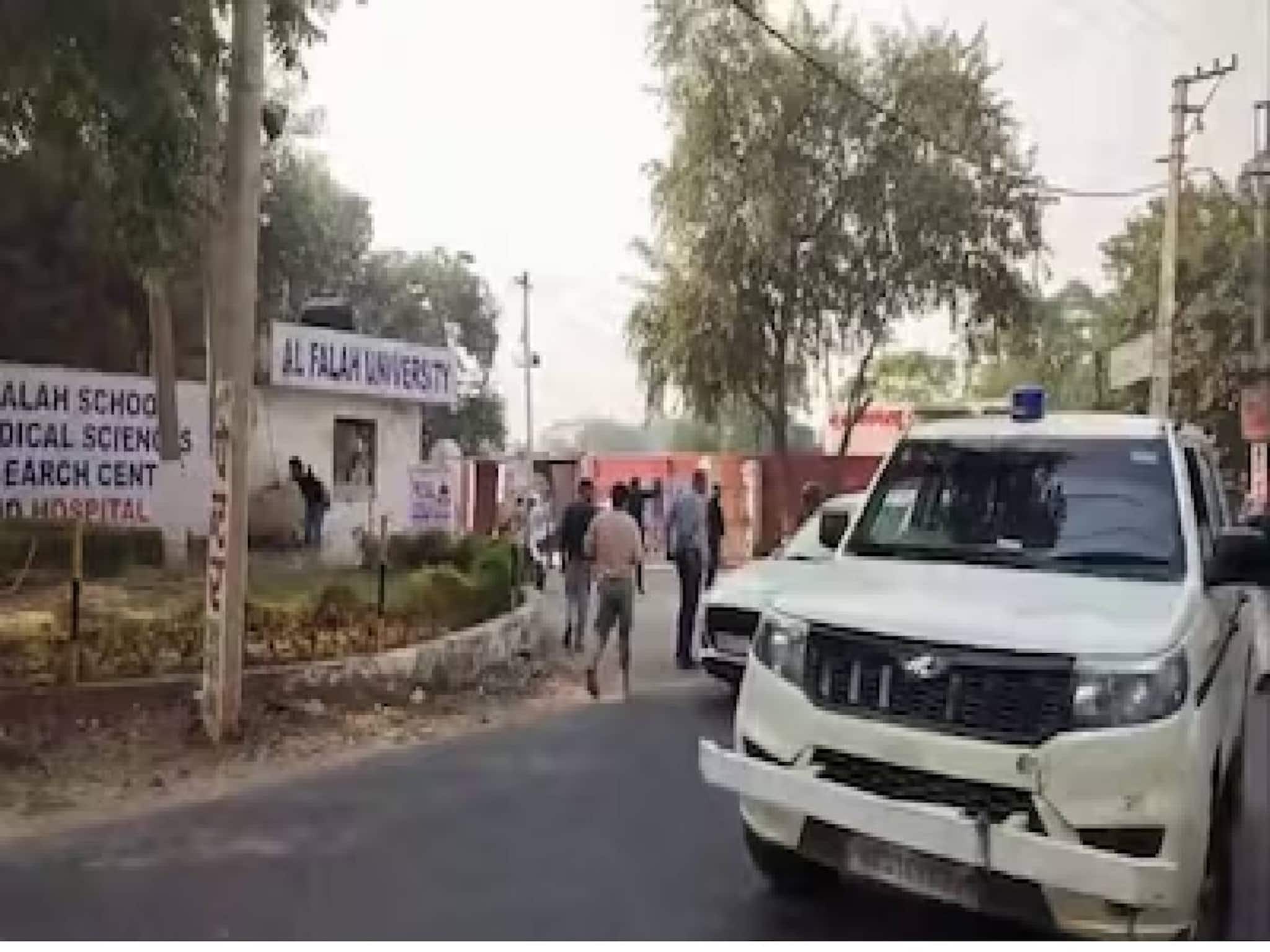 രാജ്യത്ത് സ്‌ഫോടകവസ്തുക്കളുമായി ബന്ധപ്പെട്ട് നാല് ദിവസത്തിൽ പിടിയിലായത് വനിതയടക്കം നാല് ഡോക്ടർമാർ