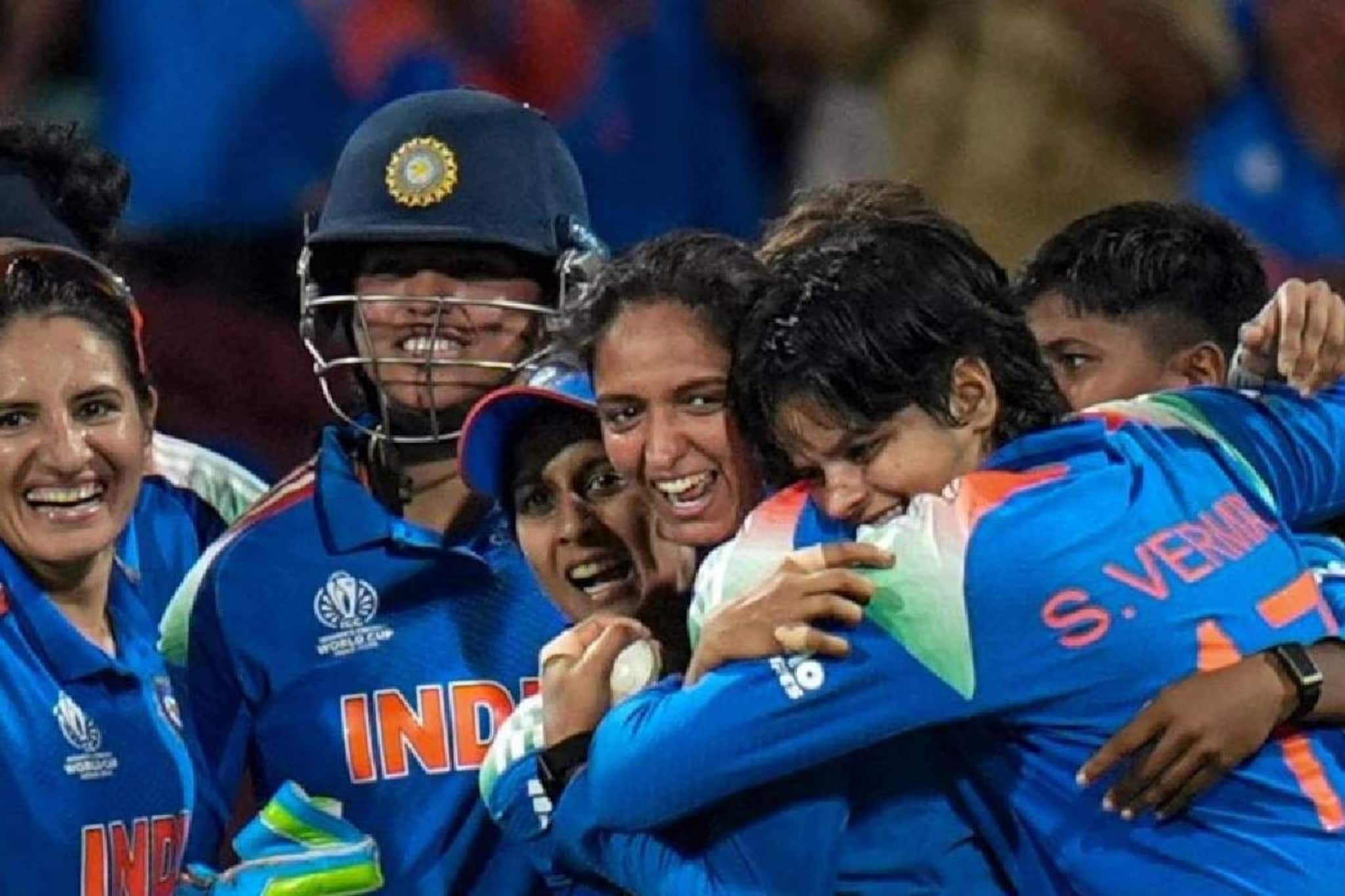 ലോകകപ്പ് വിജയം: കുതിച്ചു കയറി ഇന്ത്യൻ വനിതാ ക്രിക്കറ്റ് താരങ്ങളുടെ ബ്രാൻഡ് വാല്യു ലോകകപ്പ് വിജയം: കുതിച്ചു കയറി ഇന്ത്യൻ വനിതാ ക്രിക്കറ്റ് താരങ്ങളുടെ ബ്രാൻഡ് വാല്യു