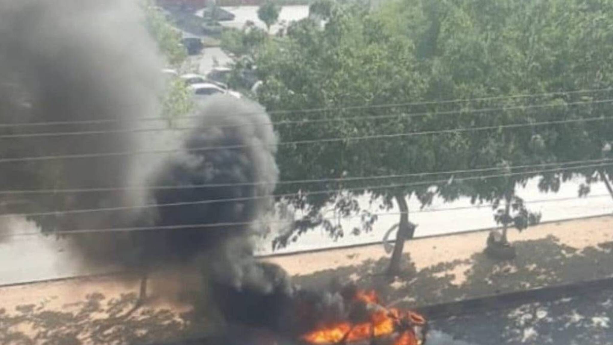 പാകിസ്ഥാനിൽ കോടതിക്ക് പുറത്തുണ്ടായ ചാവേർ ആക്രമണത്തിൽ 12 പേർ കൊല്ലപ്പെട്ടു; ഇരുപതിലധികം പേർക്ക് പരിക്ക്