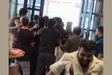 അയക്കൂറ കിട്ടാത്ത കലിയിൽ കോഴിക്കോട് ഹോട്ടൽ അടിച്ചു തകർത്ത നാലുപേർ പിടിയിൽ