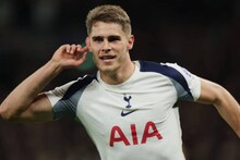 മിന്നൽ സോളോ ഗോളുമായി മിക്കി ഫാൻ ഡേ ഫെൻ; മെസ്സിയുമായി താരതമ്യം ചെയ്ത് ഫുട്ബോൾ ലോകം