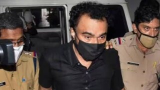 മോൻസൻ മാവുങ്കൽ