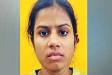 എംവിഡി ഉദ്യോഗസ്ഥയെന്ന് പറഞ്ഞ് ഫോൺ ഹാക്ക് ചെയ്ത് 10 ലക്ഷം തട്ടിയ യുവതി അറസ്റ്റിൽ