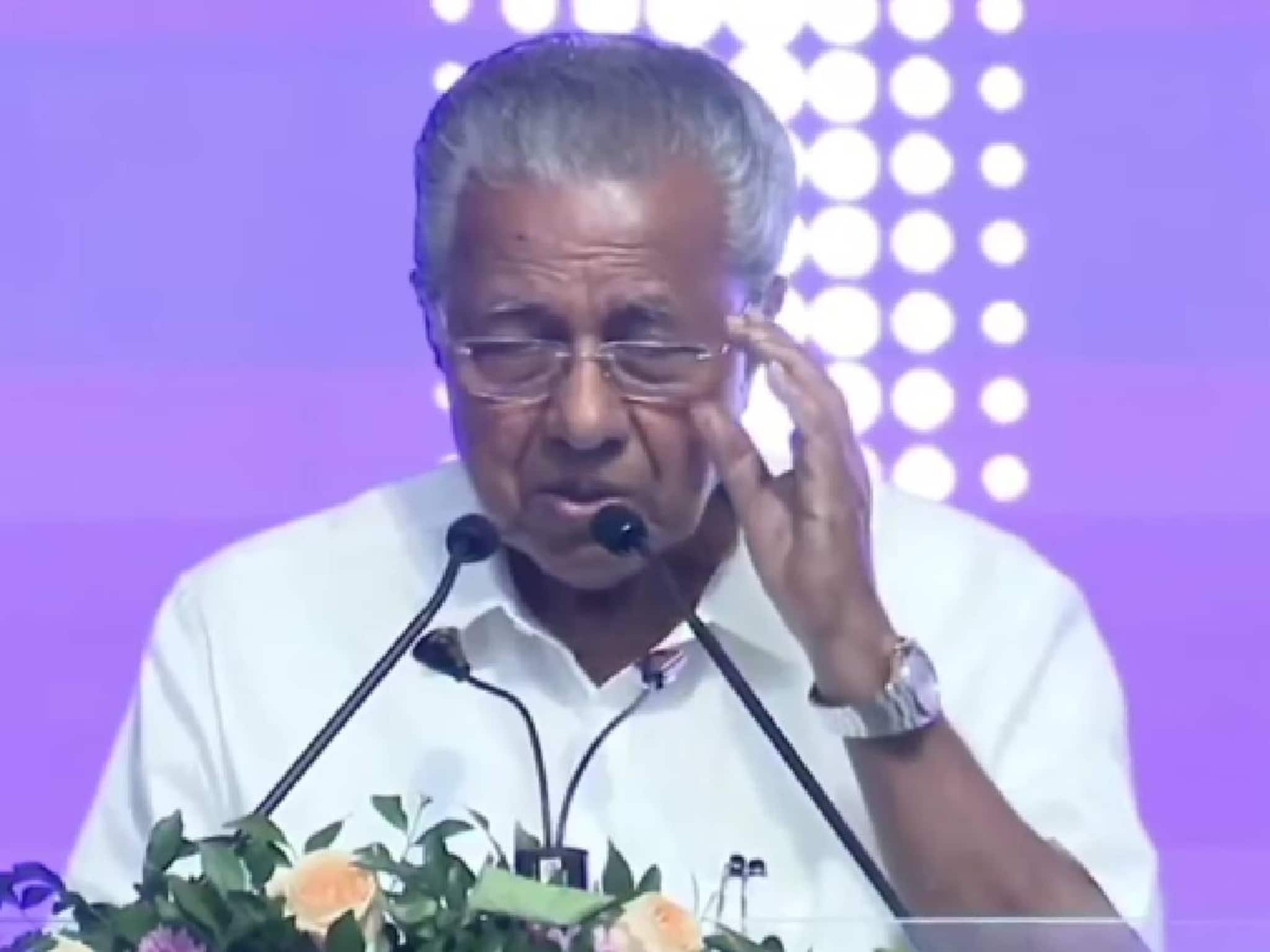 'തട്ടിപ്പല്ല,യാഥാർത്ഥ്യം; കേരളത്തിന്റെ ചരിത്ര പുസ്തകത്തിൽ പുതിയ അധ്യായം'; അതിദരിദ്രരില്ലാത്ത കേരളം പ്രഖ്യാപനത്തിൽ മുഖ്യമന്ത്രി