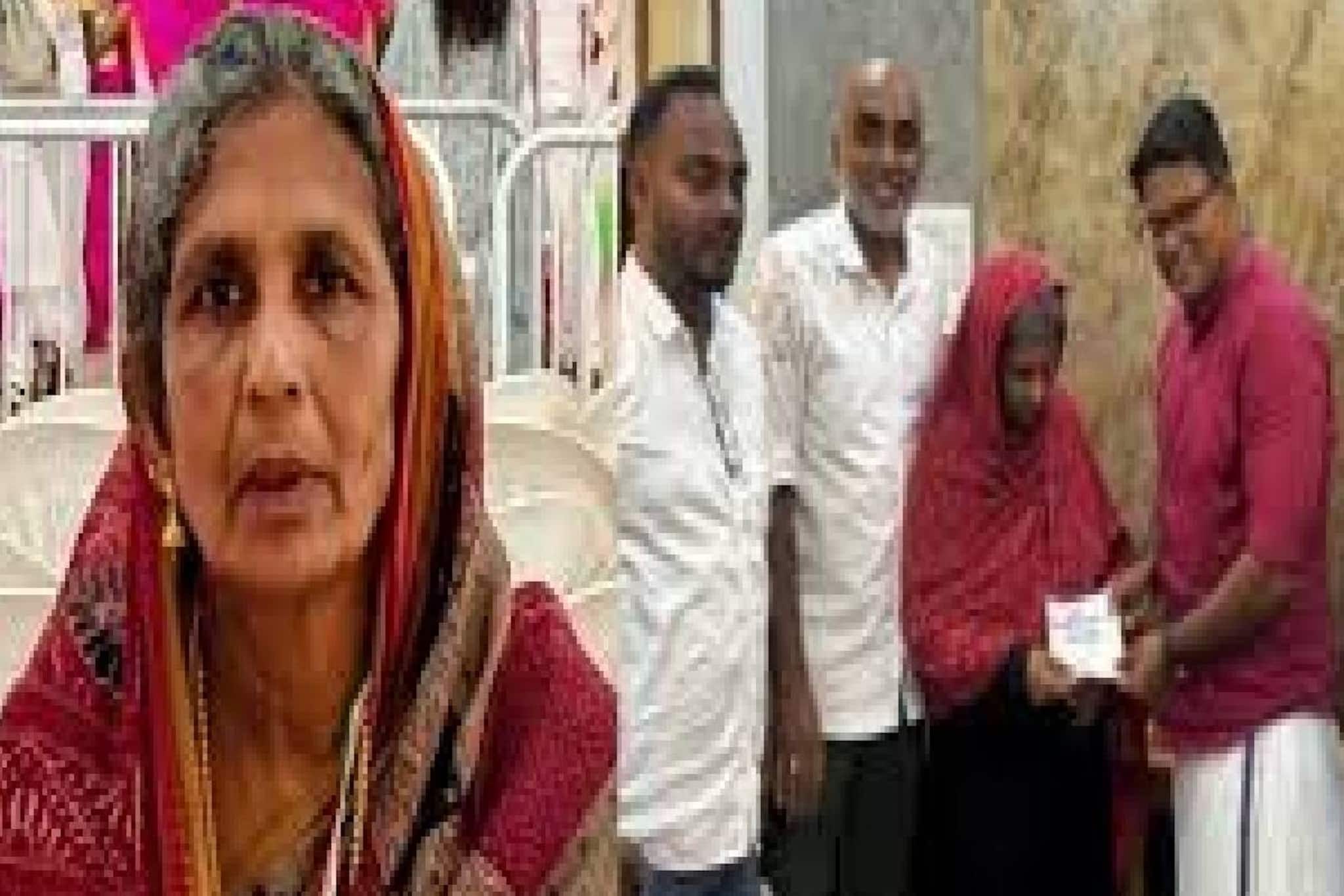 സീറ്റ് കൊടുത്തില്ല; പെരുമ്പാവൂരില് മഹിളാ കോൺഗ്രസ് നേതാവ് SDPI-യിൽ ചേർന്നു സീറ്റ് കൊടുത്തില്ല; പെരുമ്പാവൂരില് മഹിളാ കോൺഗ്രസ് നേതാവ് SDPI-യിൽ ചേർന്നു