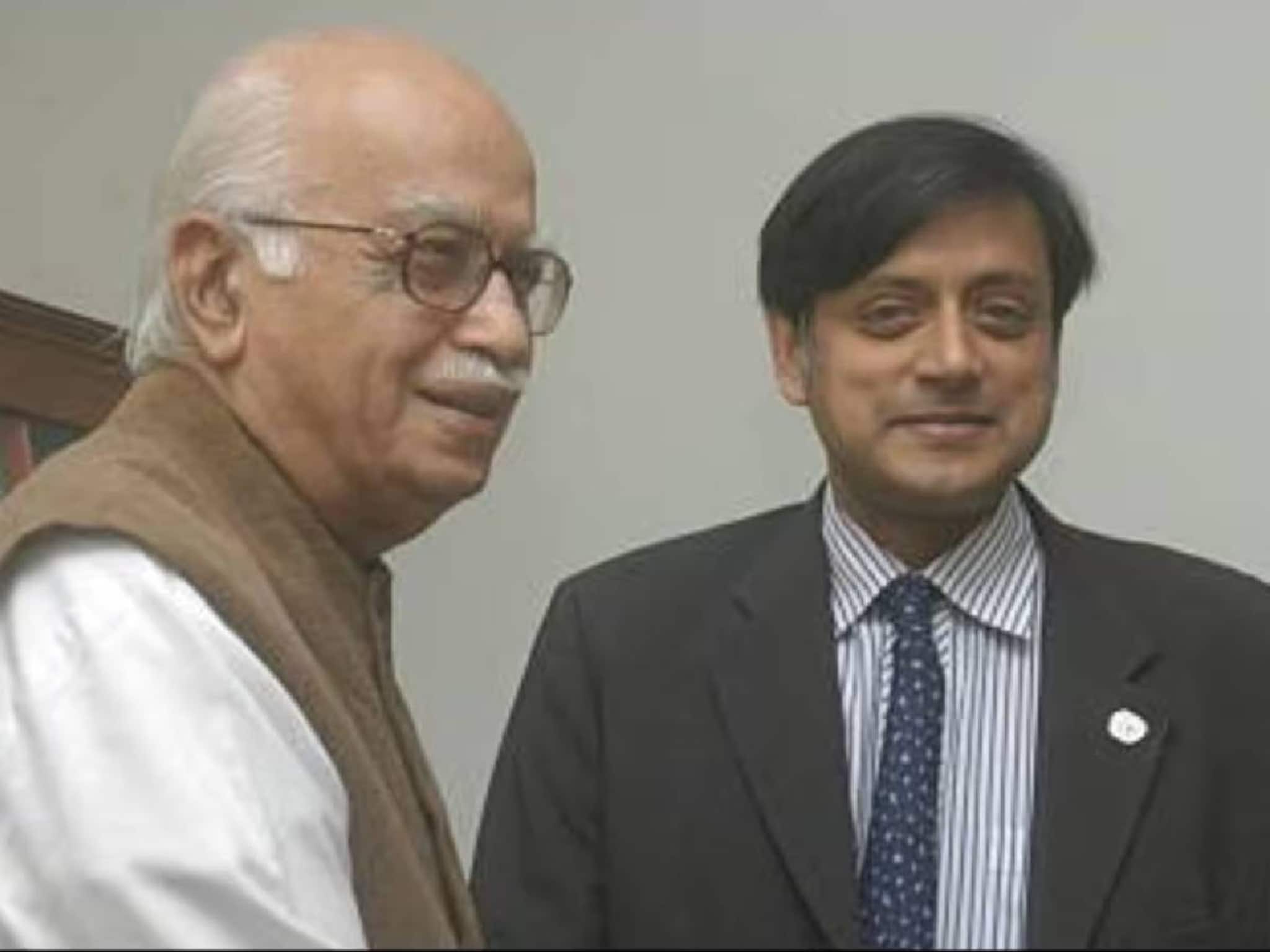 എല്‍കെ അദ്വാനിയെ ജന്മദിനത്തിൽ പ്രശംസിച്ച ശശി തരൂരിന്റെ നടപടിയിൽ വിമര്‍ശനവുമായി കോണ്‍ഗ്രസ്