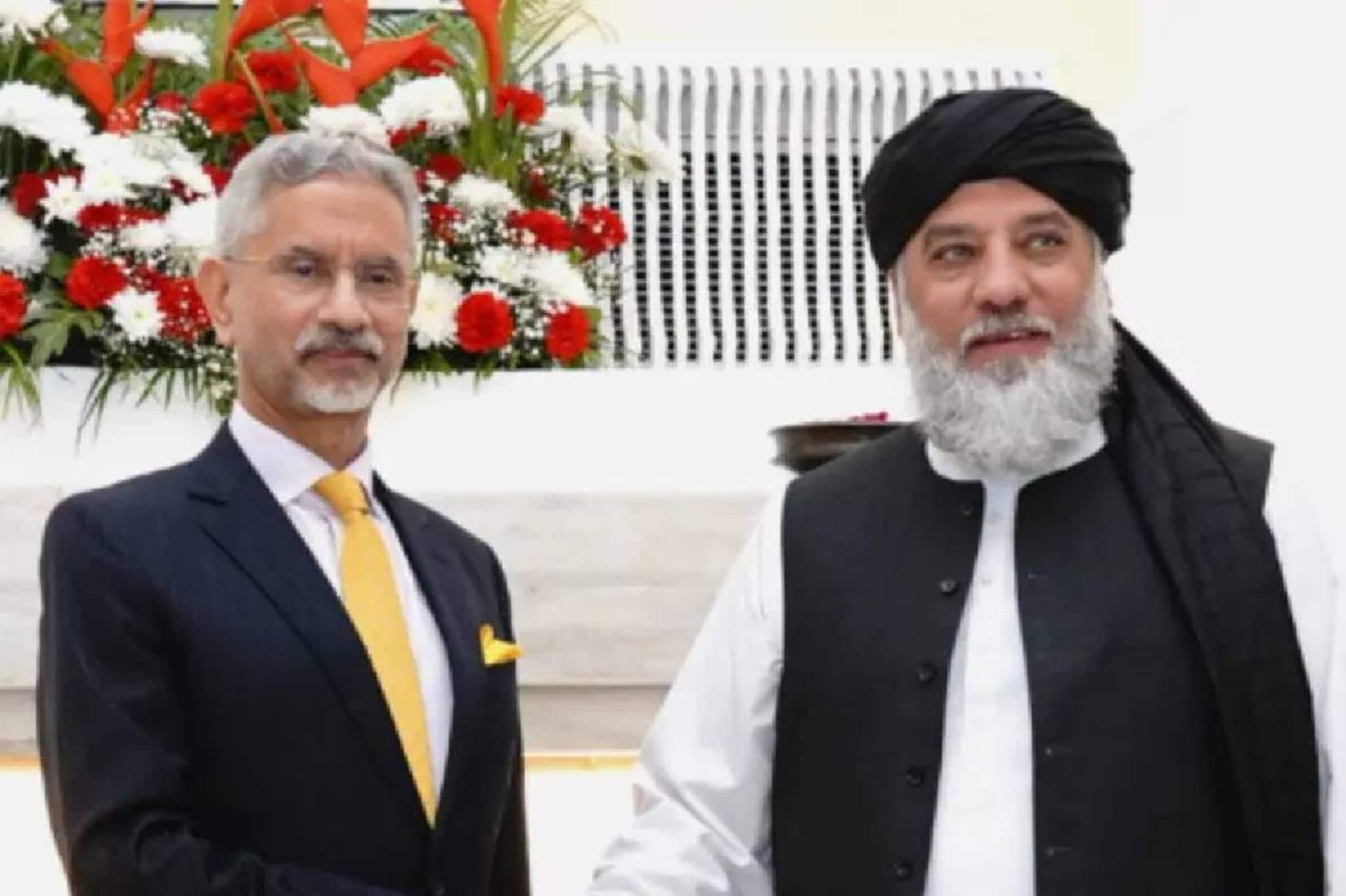 ഹിന്ദു, സിഖ് അഭയാര്‍ഥികളോട് തിരിച്ചുവരാന്‍ താലിബാൻ; ഇന്ത്യയും അഫ്ഗാനിസ്ഥാനും വ്യോമചരക്ക് ബന്ധം ആരംഭിച്ചു