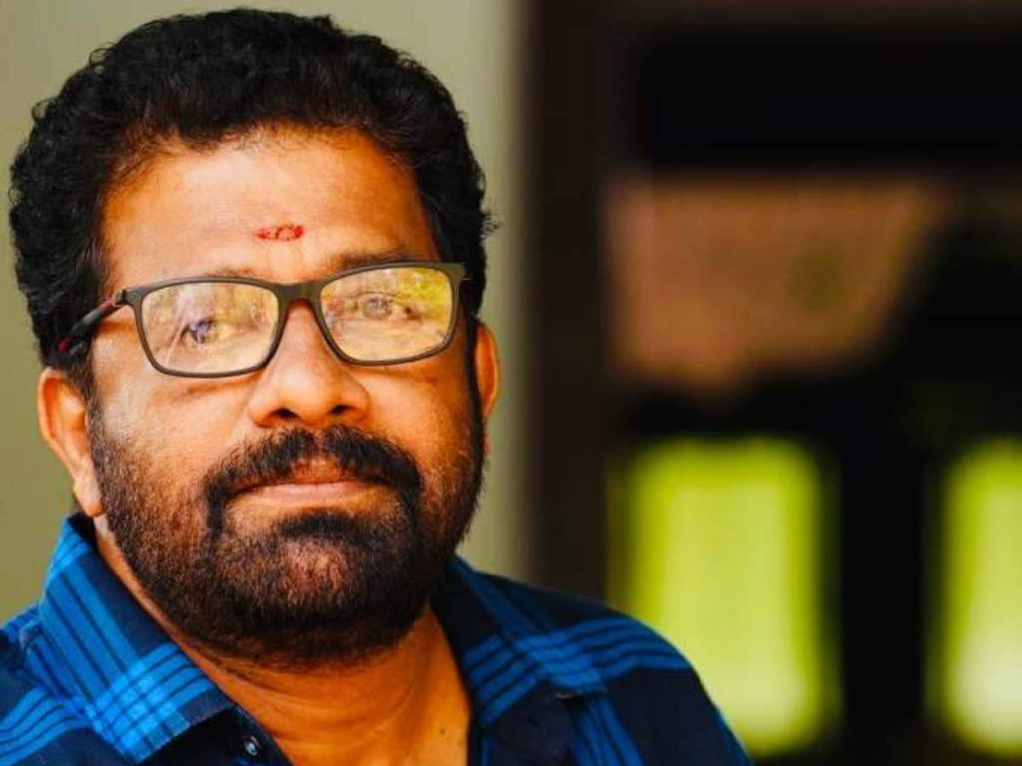 സംവിധായകന്‍ വി എം വിനു കോഴിക്കോട് കോർപറേഷന്‍ യുഡിഎഫ് സ്ഥാനാർത്ഥി