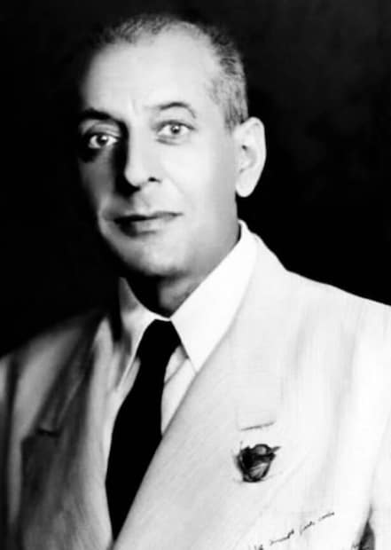 Everything changed a few years later with the 1947 Partition of British India into India and Pakistan. This political upheaval compelled Ghulam Mohammed to relocate to the newly formed Pakistan.