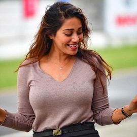 Nivetha Pethuraj |നിശ്ചയം കഴിഞ്ഞ് മൂന്നാം മാസം നടി നിവേദ പെതുരാജ് വിവാഹത്തിൽ നിന്ന് പിന്മാറി Nivetha Pethuraj |നിശ്ചയം കഴിഞ്ഞ് മൂന്നാം മാസം നടി നിവേദ പെതുരാജ് വിവാഹത്തിൽ നിന്ന് പിന്മാറി