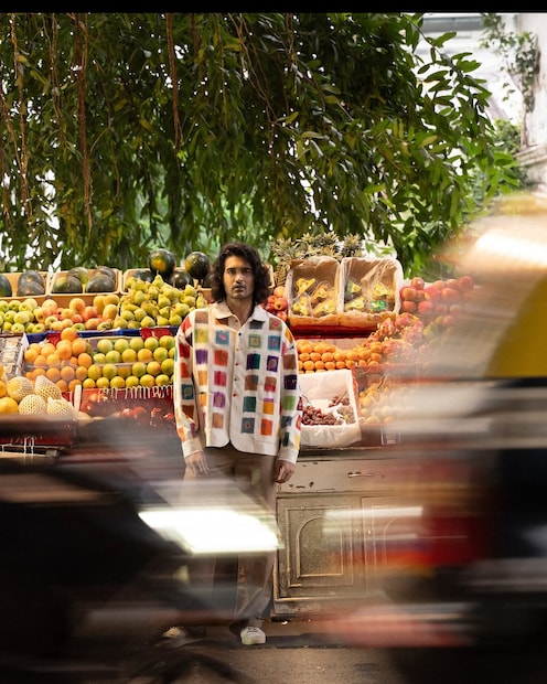 Known for his reserved and thoughtful nature, Sakshi Khanna has often kept a low profile compared to his brothers. While Akshaye Khanna continues to shine in Bollywood with acclaimed performances, Sakshi has chosen a quieter path, balancing cinema with introspection. His fans admire him for his individuality and refusal to conform to industry expectations.