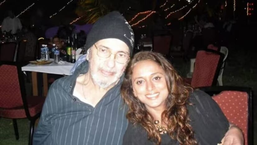 ഇംതിയാസ് ഖാൻ കൃതികയെ വിവാഹം ചെയ്യും മുൻപ് റോഷൻ ഖാനുമായി വിവാഹജീവിതം നയിച്ചിരുന്നു. റോഷൻ ഒരു ജൂനിയർ ആർട്ടിസ്റ്റ് ആയിരുന്നു. സിനിമയിൽ സജീവമായില്ല എങ്കിലും കൃതിക ഏഴു ചിത്രങ്ങളിൽ വേഷമിട്ടിരുന്നു. കൃതിക നന്നേ ചെറുപ്പത്തിൽ വിവാഹം ചെയ്തുവെങ്കിലും, അവർ ഭർത്താവിനൊപ്പം മൂന്ന് പതിറ്റാണ്ടോളം ഒന്നിച്ച് ജീവിച്ചു. 2000 മാർച്ച് മാസത്തിൽ ആയിരുന്നു ഇംതിയാസ് ഖാന്റെ മരണം. മരിക്കുമ്പോൾ അദ്ദേഹത്തിന് പ്രായം 77 വയസും. മുംബൈയിൽ വച്ചായിരുന്നു അന്ത്യം