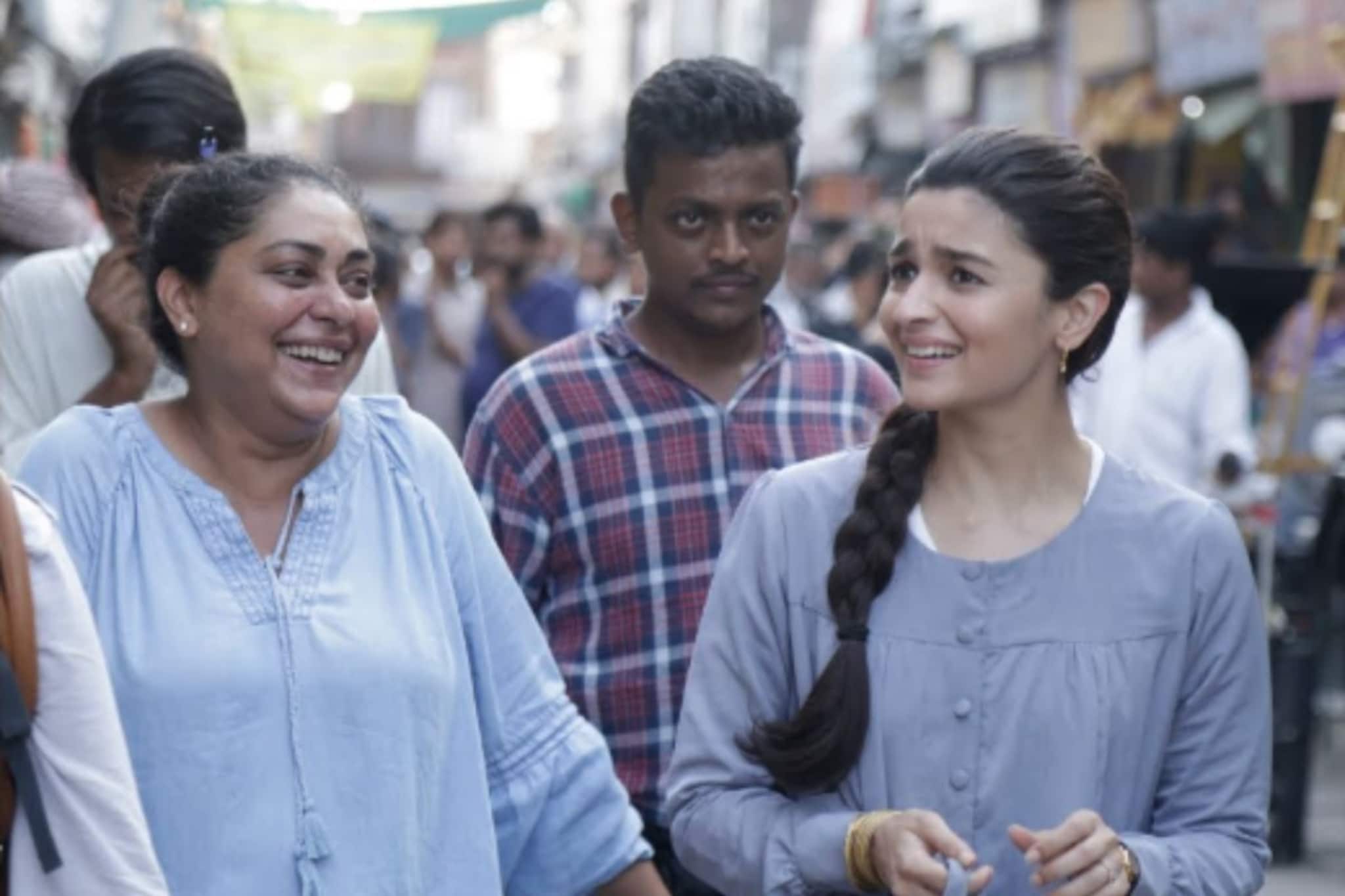 23 വർഷത്തിനിടെ വെറും 7 സിനിമകൾ; പക്ഷേ 830 കോടി രൂപയുടെ ആസ്തി: ഈ സെലിബ്രിറ്റി ആരാണെന്നറിയുമോ? 23 വർഷത്തിനിടെ വെറും 7 സിനിമകൾ; പക്ഷേ 830 കോടി രൂപയുടെ ആസ്തി: ഈ സെലിബ്രിറ്റി ആരാണെന്നറിയുമോ?