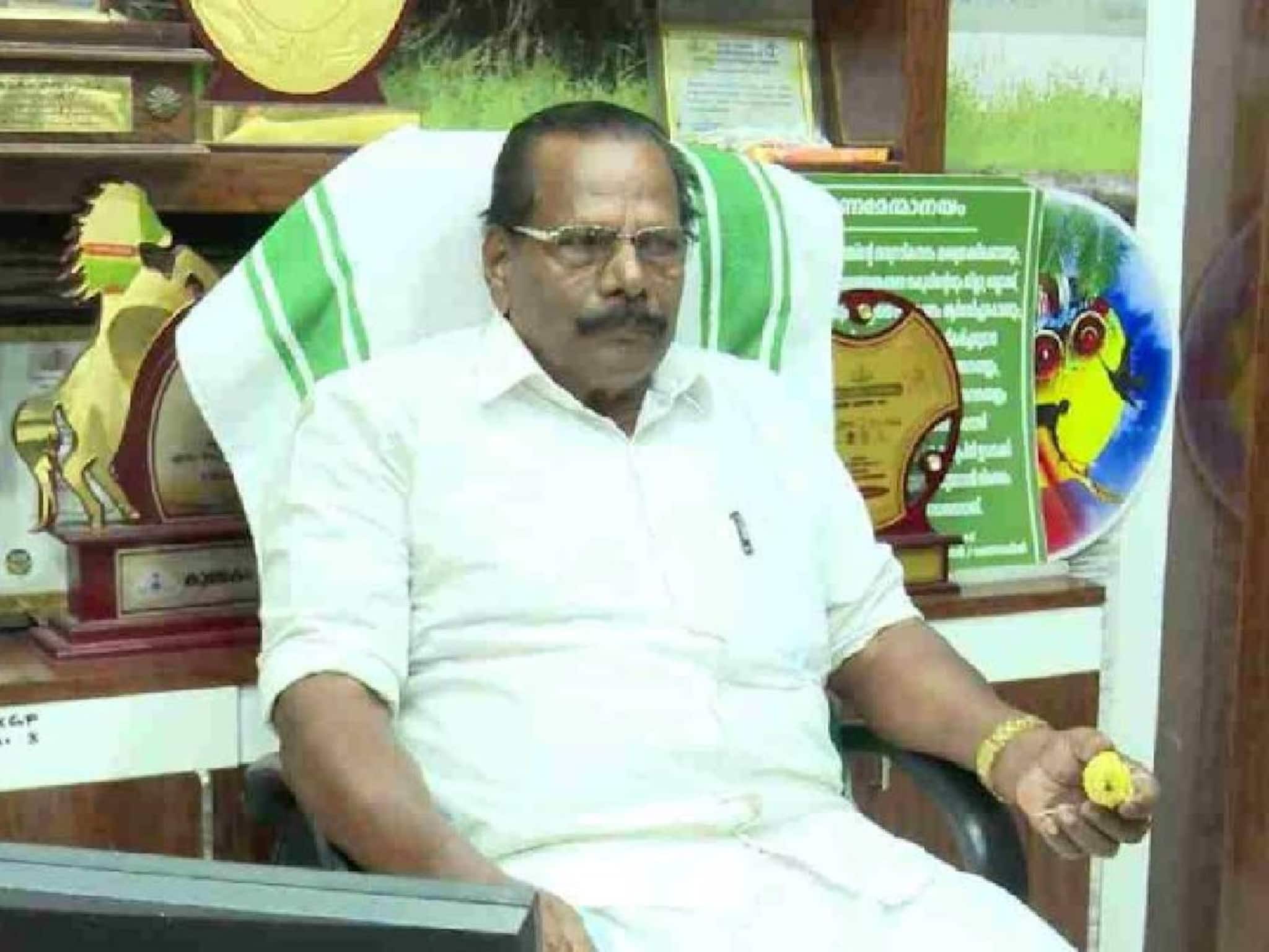 വിപ്പ് ലംഘിച്ച് യുഡിഎഫിന് വോട്ട് ചെയ്തു; CPM-ന് 55 വർഷത്തിന് ശേഷം ഭരണനഷ്ടം; ബിജെപി മൂന്ന് അംഗങ്ങളെ പുറത്താക്കി