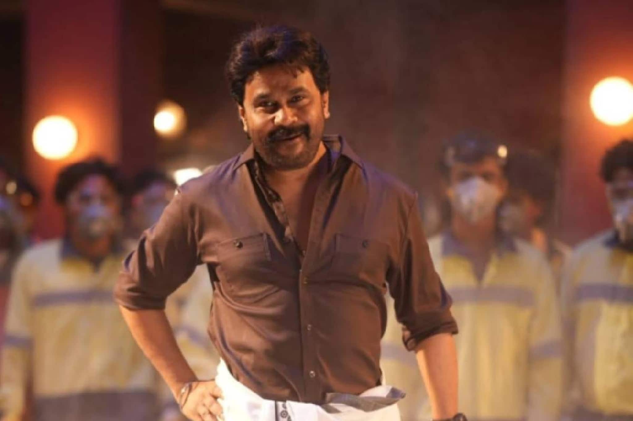 Dileep | 'ഇനി ഇയാൾ ഇല്ല' എന്ന സാഹചര്യത്തിൽ നിന്നും തിരിച്ചുവരവിന് കാരണമായ അവസരം; തുറന്നു പറഞ്ഞ് ദിലീപ് Dileep | 'ഇനി ഇയാൾ ഇല്ല' എന്ന സാഹചര്യത്തിൽ നിന്നും തിരിച്ചുവരവിന് കാരണമായ അവസരം; തുറന്നു പറഞ്ഞ് ദിലീപ്