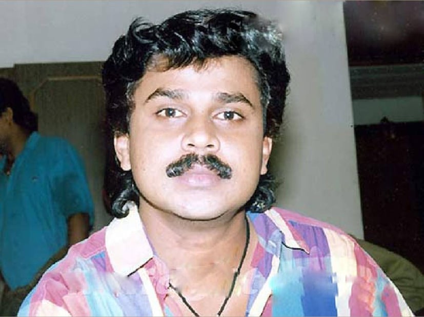 പിന്നീടിറങ്ങിയ സിനിമകളായ ചൈന ടൗൺ, ട്വന്റി ട്വന്റി, ക്രിസ്ത്യൻ ബ്രദേഴ്‌സ് തുടങ്ങിയവായിൽ മോഹൻലാലും ദിലീപും ഒന്നിച്ചു വേഷമിട്ടു. ഇതിൽ മലയാള സിനിമയെ പ്രതിസന്ധികളിൽ നിന്നും കരകയറ്റിയ ചിത്രമായ ട്വന്റി-ട്വന്റിയിൽ മോഹൻലാലിന്റെ അനുജന്റെ വേഷം ചെയ്തത് ദിലീപായിരുന്നു. ചിത്രത്തിന്റെ നിർമാതാവും. മിമിക്രി കലാകാരനിൽ നിന്നും നായകനടനും അവിടെനിന്നും നിർമാതാവുമായി മാറിയ ദിലീപ് 600 കോടിയുടെ സ്വത്തുക്കൾക്കുടമയാണ് എന്ന് 'ദി ഡെയിലി ഗാർഡിയൻ' റിപ്പോർട്ട് അധികരിച്ച് 'മിന്റ്' റിപ്പോർട്ട് ചെയ്യുന്നു