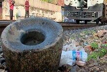 കൊച്ചിയിലെ പച്ചാളത്ത് അടുക്കളയിലെ ആട്ടുകല്ല് റെയിൽവെ ട്രാക്കിൽ; അട്ടിമറി സാധ്യത പരിശോധിക്കുന്നു