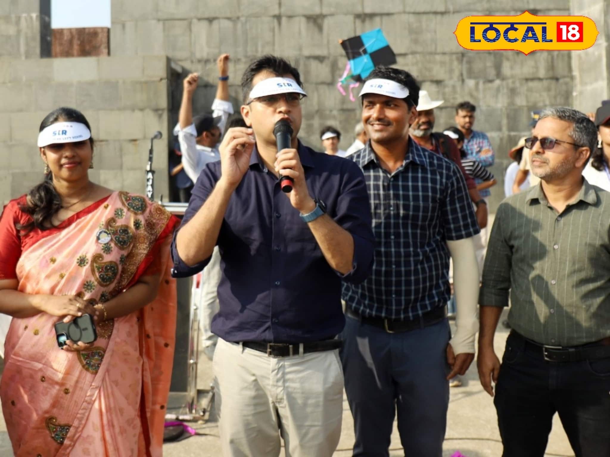 'എ ഡേ വിത്ത് BLO' വിജയം: 4 ലക്ഷം വോട്ടർമാരിലേക്ക് നേരിട്ടിറങ്ങി 4000 വോളണ്ടിയർമാർ