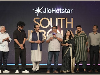 ജിയോഹോട്ട്സ്റ്റാർ സൗത്ത് അൺബൗണ്ട് ചടങ്ങിൽ നിന്നും ജിയോഹോട്ട്സ്റ്റാർ സൗത്ത് അൺബൗണ്ട് ചടങ്ങിൽ നിന്നും