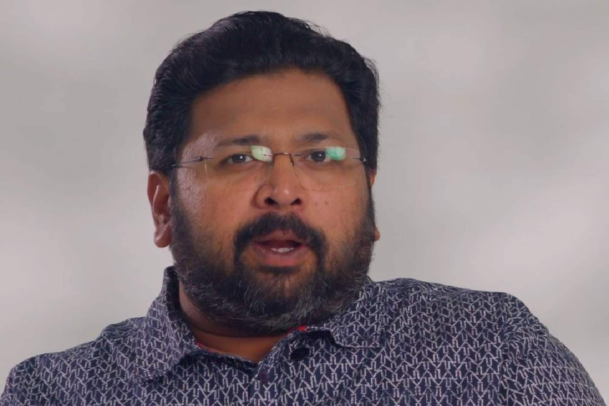 ശബരീനാഥൻ; രാഷ്ട്രീയത്തിലേക്ക് ക്ഷണിക്കപ്പെട്ട ടെക്കി; 10 വർഷം കൊണ്ട് എം.എൽ.എ. മുതൽ കൗൺസിലർ വരെ ശബരീനാഥൻ; രാഷ്ട്രീയത്തിലേക്ക് ക്ഷണിക്കപ്പെട്ട ടെക്കി; 10 വർഷം കൊണ്ട് എം.എൽ.എ. മുതൽ കൗൺസിലർ വരെ