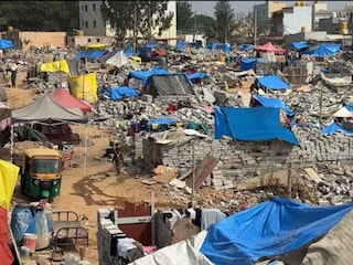 ഡിവൈഎഫ്‌ഐ അഖിലേന്ത്യാ പ്രസിഡന്റ് എ എ റഹീം, കെ ടി ജലീൽ എംഎൽഎ തുടങ്ങിയവരും യെലഹങ്ക സന്ദർശിച്ചിരുന്നു