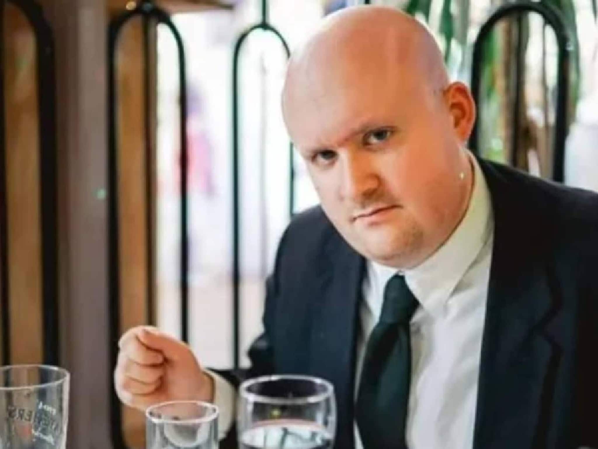 അമേരിക്കയിലെ ഇന്ത്യക്കാരെ കൂട്ടത്തോടെ നാടുകടത്തണം: വംശീയ അധിക്ഷേപവുമായി മാധ്യമപ്രവർത്തകൻ അമേരിക്കയിലെ ഇന്ത്യക്കാരെ കൂട്ടത്തോടെ നാടുകടത്തണം: വംശീയ അധിക്ഷേപവുമായി മാധ്യമപ്രവർത്തകൻ