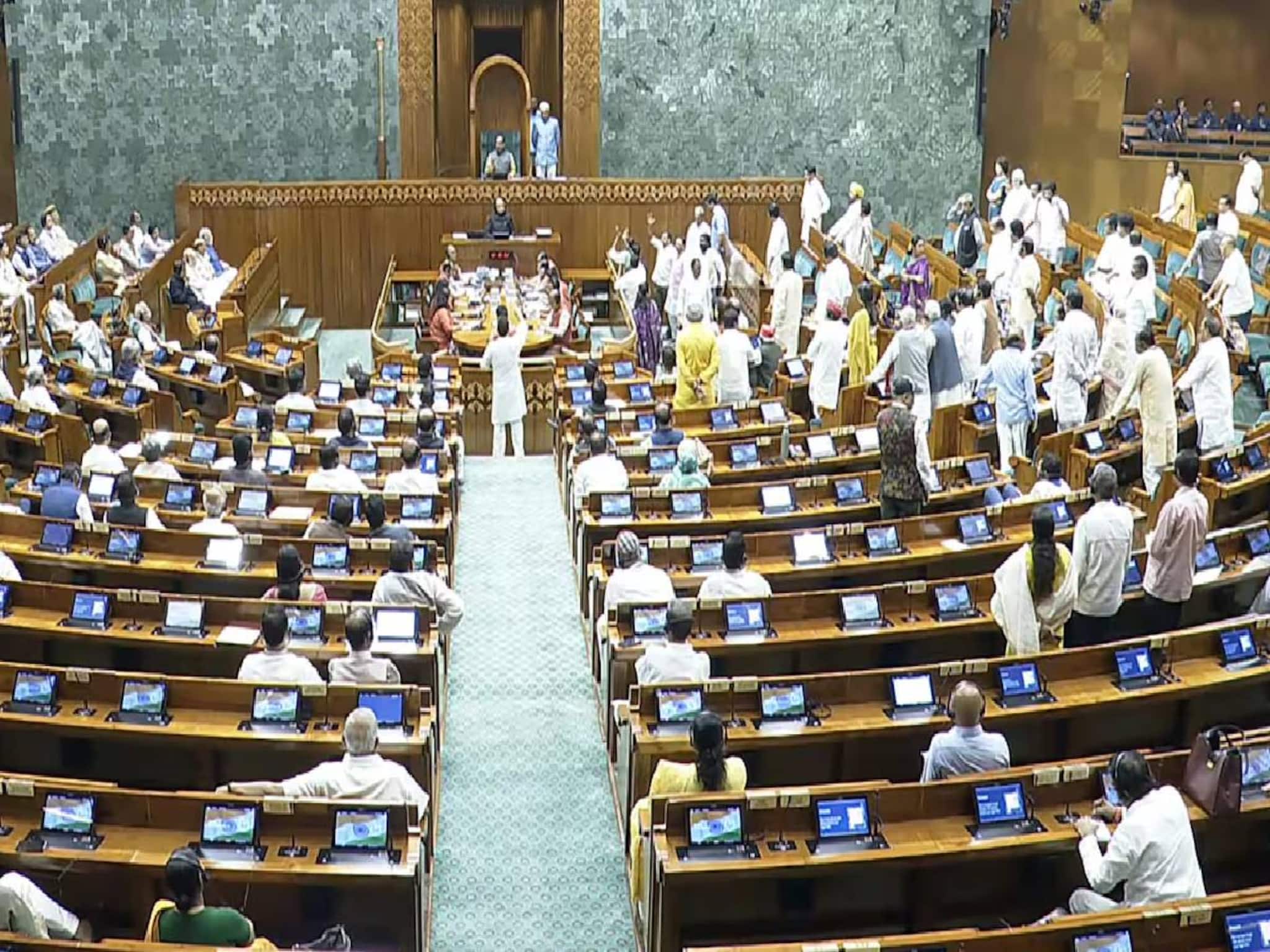 ജോലി സമയം കഴിഞ്ഞുള്ള കോളും ഇമെയിലും വേണ്ട; 'റൈറ്റ് ടു ഡിസ്കണക്ട്' ബിൽ ലോക്‌സഭയിൽ അവതരിപ്പിച്ചു