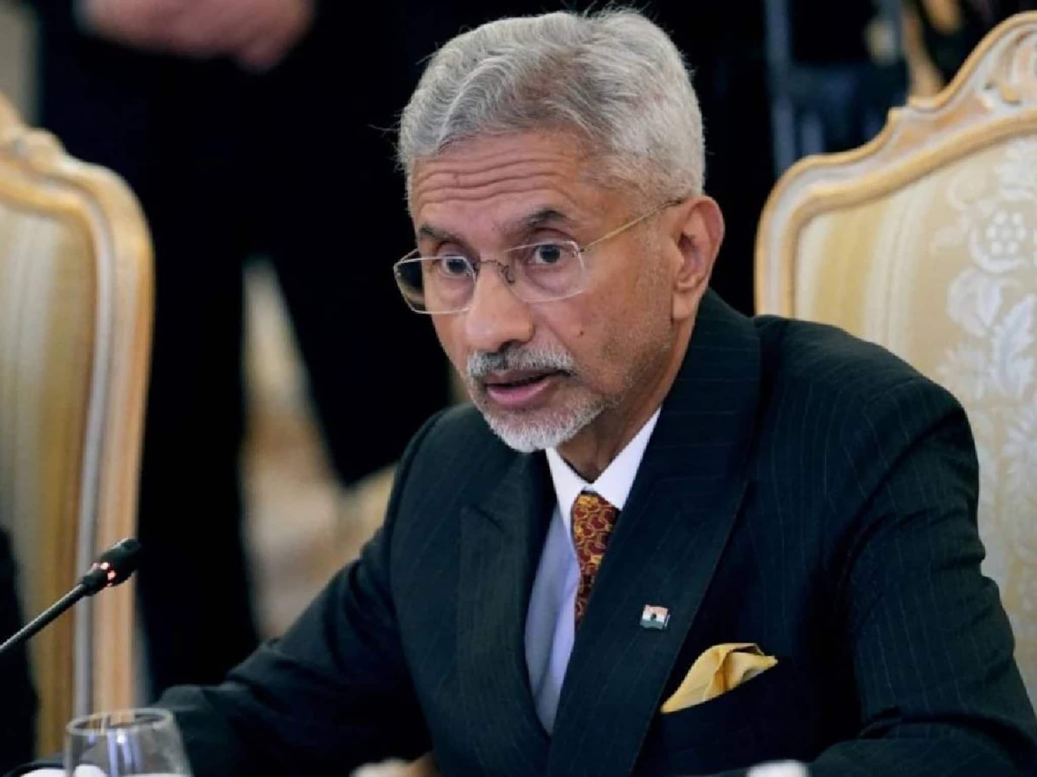 'എത്ര കാലം വേണമെങ്കിലും താമസിക്കാം': ഷെയ്ഖ് ഹസീന ഇന്ത്യയിൽ തുടരുന്നതിൽ ജയശങ്കർ