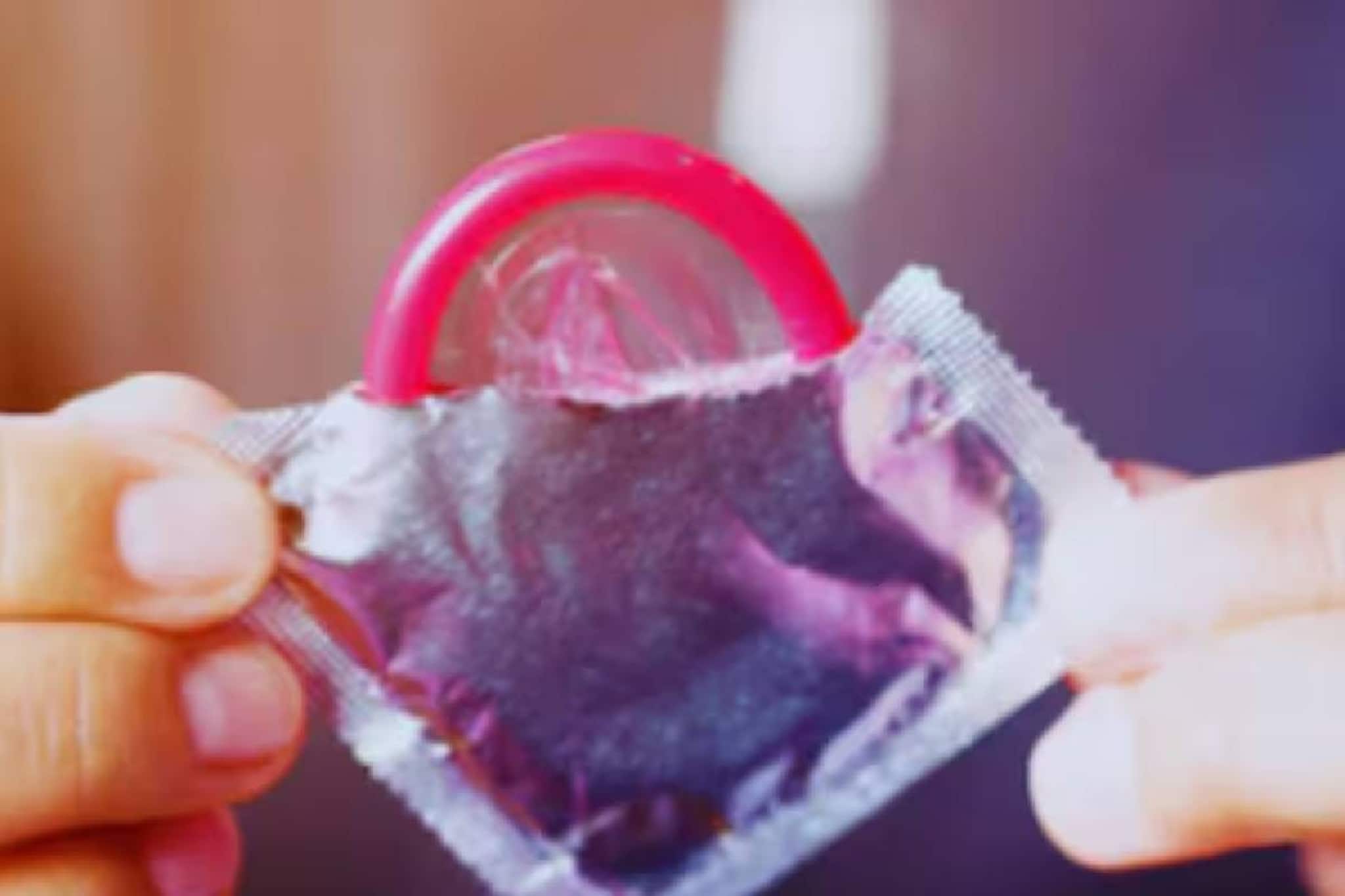 ചൈനയ്ക്കും കുട്ടികൾ വേണം ! ഇനി കോണ്ടത്തിന് 13 ശതമാനം നികുതി ചൈനയ്ക്കും കുട്ടികൾ വേണം ! ഇനി കോണ്ടത്തിന് 13 ശതമാനം നികുതി