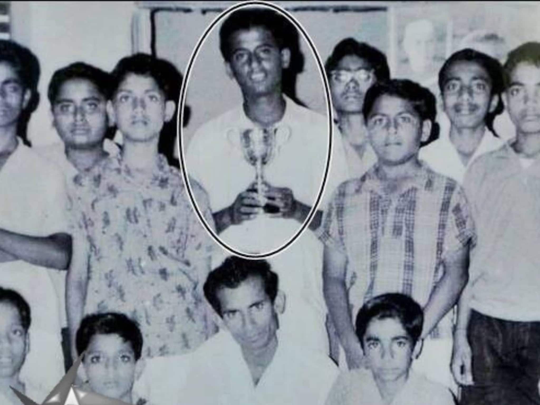 പത്താം ക്‌ളാസിൽ തോറ്റപ്പോൾ പത്രത്തിൽ ജോലിക്ക് കയറി; 450 കോടി രൂപയുടെ ആസ്തിയുള്ള സൂപ്പർനടൻ