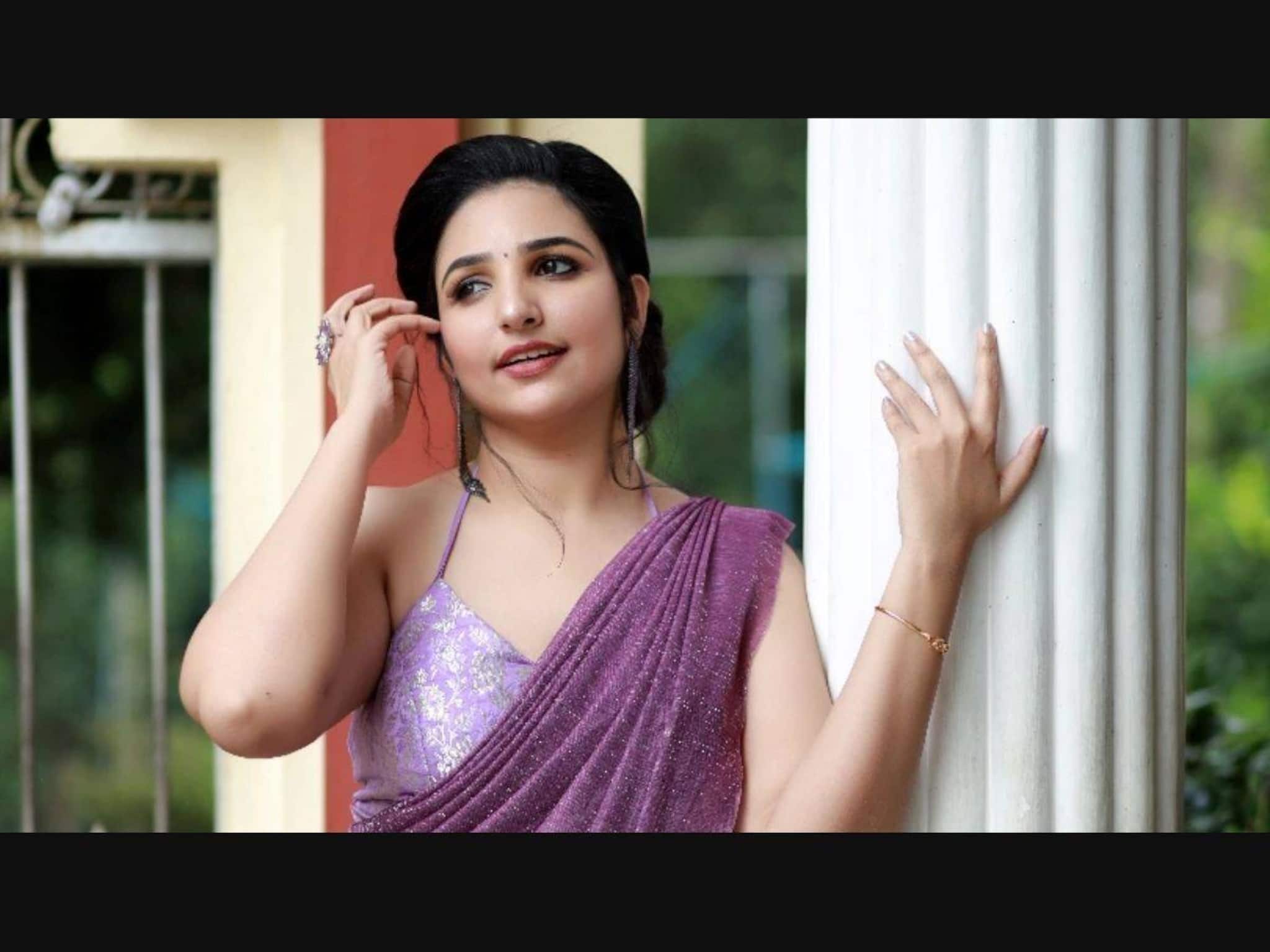 'തൊട്ടുകളിച്ചാൽ കൊന്നുകളയും'; മാങ്കൂട്ടത്തിലിനെതിരെ പരാതിപ്പെട്ട നടി റിനി ആൻ ജോർജിന് ഭീഷണി