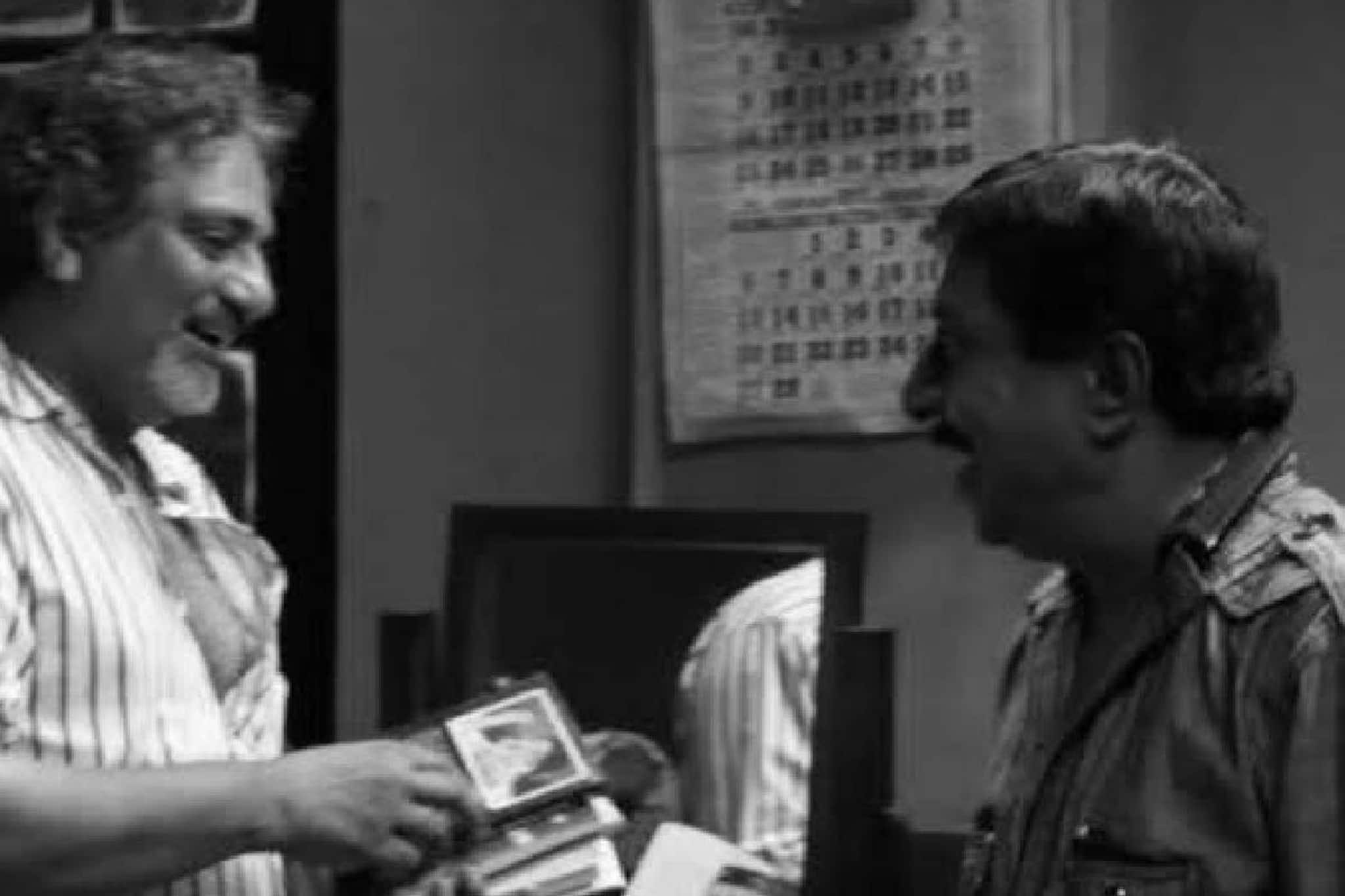 അദ്ദേഹത്തിന്റെ പ്രധാന ഭക്ഷണമായ ദിനേശ് ബീഡി കൊടുക്കലായിരുന്നു എൻ്റെ ജോലി; ശ്രീനിവാസനെ അനുസ്മരിച്ച് ജോയ് മാത്യു അദ്ദേഹത്തിന്റെ പ്രധാന ഭക്ഷണമായ ദിനേശ് ബീഡി കൊടുക്കലായിരുന്നു എൻ്റെ ജോലി; ശ്രീനിവാസനെ അനുസ്മരിച്ച് ജോയ് മാത്യു